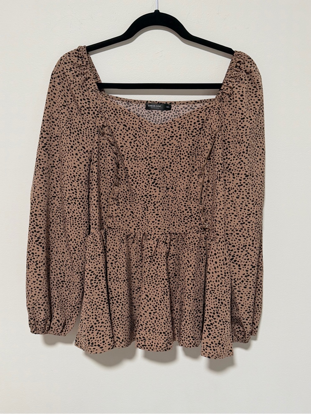 SHEIN Curve Allover Cheetah Print Square Neck Flounce Sleeve Peplum Blouse NWOT - Picture 3 of 5